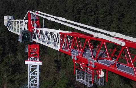 Interesting low top design of the Jaso J1400, the Spanish manufacturer’s largest crane to date