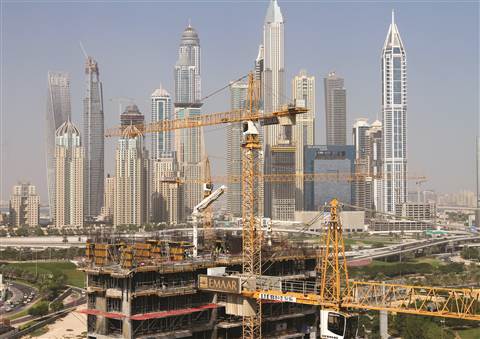 liebherr-towercranes-200ec-h-dubai-300dpi