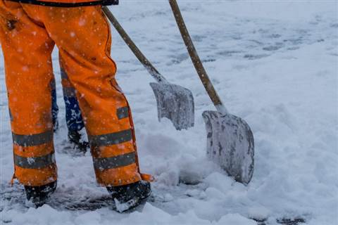 SnowShovel-780x520